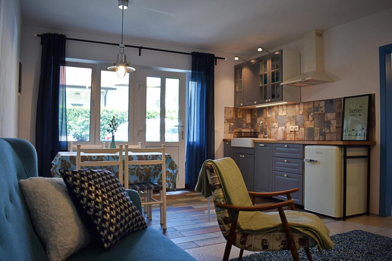 Postaja 33 Apartment Zgornje Skofije ภายนอก รูปภาพ